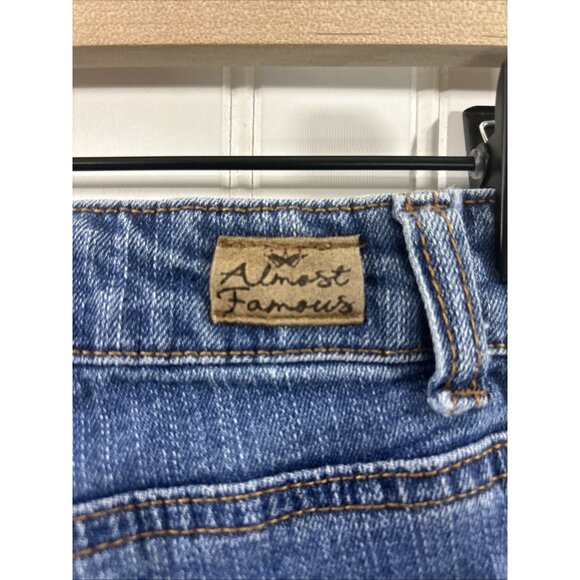 Almost Famous Women Size 0 Blue Jeans with Sequin Design Midrise - Picture 6 of 13